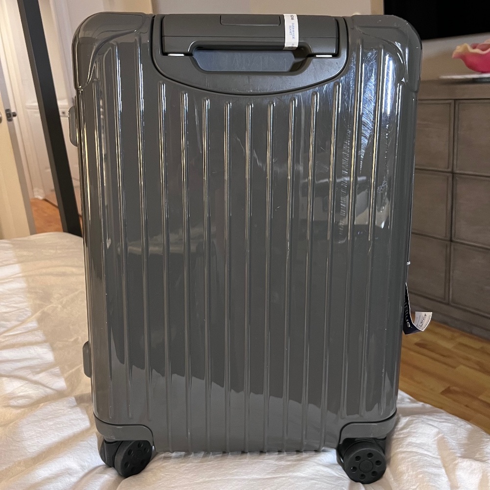 Rimowa Essential Cabin in Slate Grey
